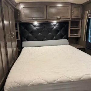 2019 Winnebago FORZA 34T