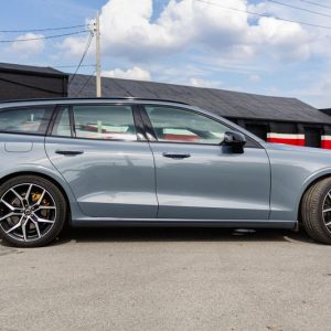 2023 Volvo V60 Recharge T8 Polestar Engineered