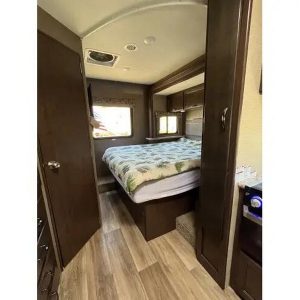 2019 Thor Motor Coach FOUR WINDS 26B