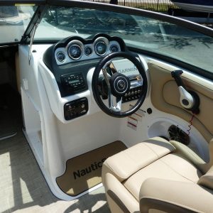 2020 Nautic Star 243 DC
