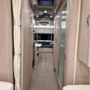 2022 Airstream Globetrotter 30RB TWIN