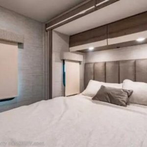 2023 Entegra Coach QWEST 24L