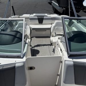 2022 Chaparral 23 SSi