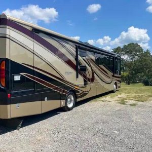 2013 Fleetwood DISCOVERY 40G