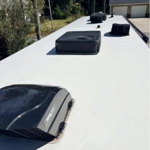 2013 Winnebago ADVENTURER 37F