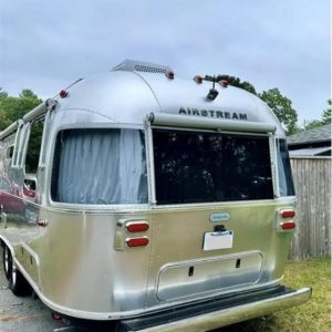 2022 Airstream Globetrotter 30RB TWIN