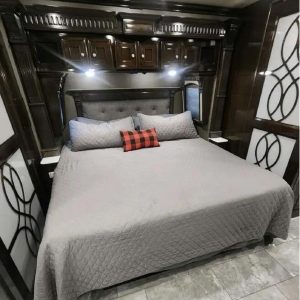 2018 Monaco SIGNATURE 44M