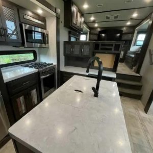 2021 Grand Design MOMENTUM 376THS