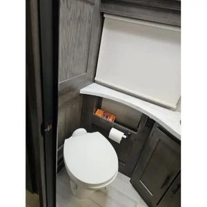 2022 Coachmen LEPRECHAUN PREMIER 298KB – FORD 450