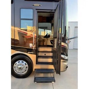 2015 Tiffin Motorhomes PHAETON 36 GH