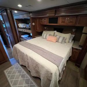 2013 Fleetwood DISCOVERY 40G