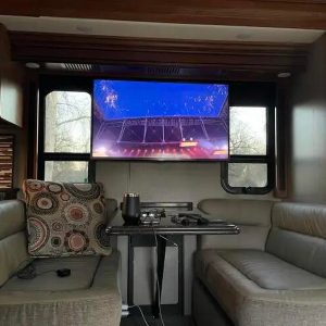 2017 Fleetwood PACE ARROW 33D