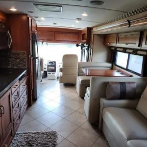 2014 Winnebago Forza 38R