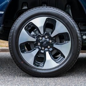 2022 Ford F-150 Lightning Platinum