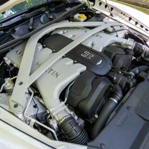 2015 Aston Martin DB9 Carbon Edition Coupe