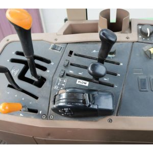 2000 JOHN DEERE 7410