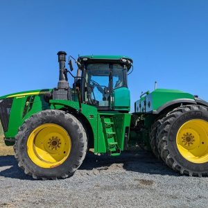 2015 JOHN DEERE Tractors 9420R