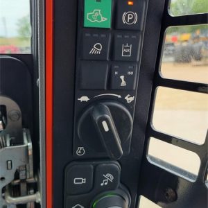 2021 BOBCAT Skid Steers S76