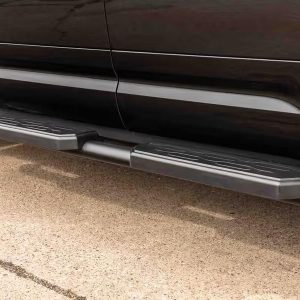 2025 Land Rover Defender 130 V8