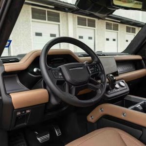 2025 Land Rover Defender 130 V8