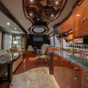 2005 Prevost Liberty Elegant Lady XLII Double Slide