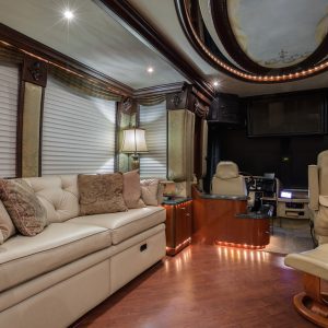 2005 Prevost Liberty Elegant Lady XLII Double Slide