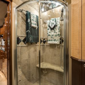 2005 Prevost Liberty Elegant Lady XLII Double Slide