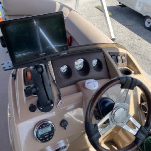 2017 Bennington 22 SSX