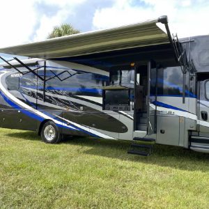 2019 Jayco Class C RV SENECA 37HJ