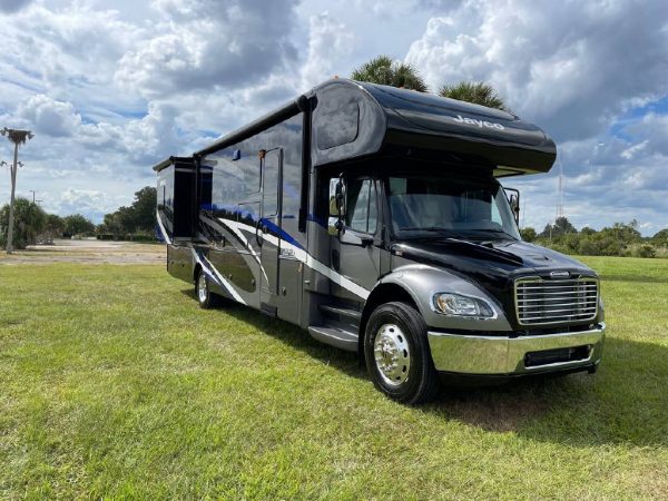 2019 Jayco Class C RV SENECA 37HJ