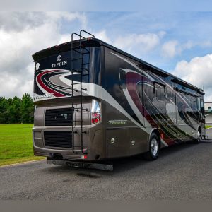 2016 Tiffin Phaeton 40 QBH