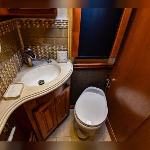 2016 Tiffin Phaeton 40 QBH