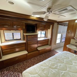 2008 Monaco Class A RV Camelot 42KFQ