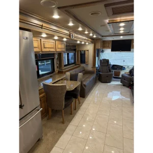 2017 Tiffin Motorhomes PHAETON 40 QBH